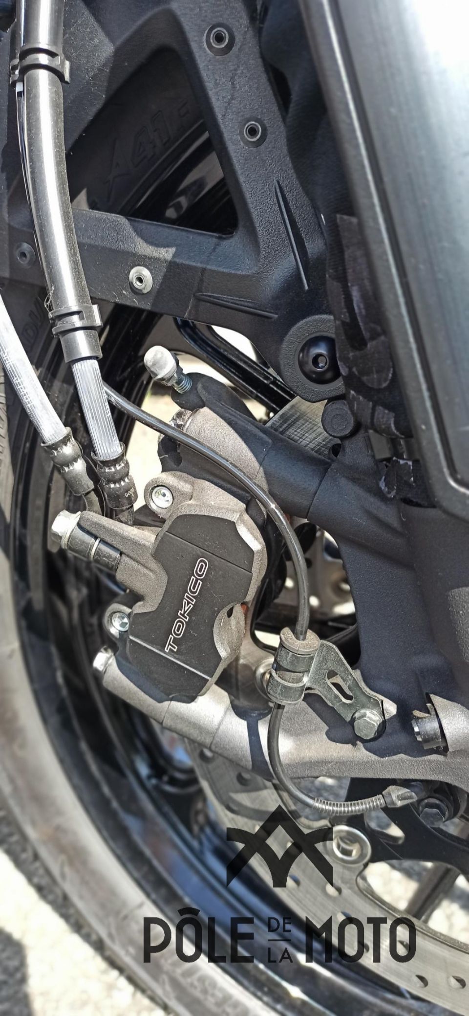 SUZUKI DL 1050 V STROM DARK RALLY N°6/11 4