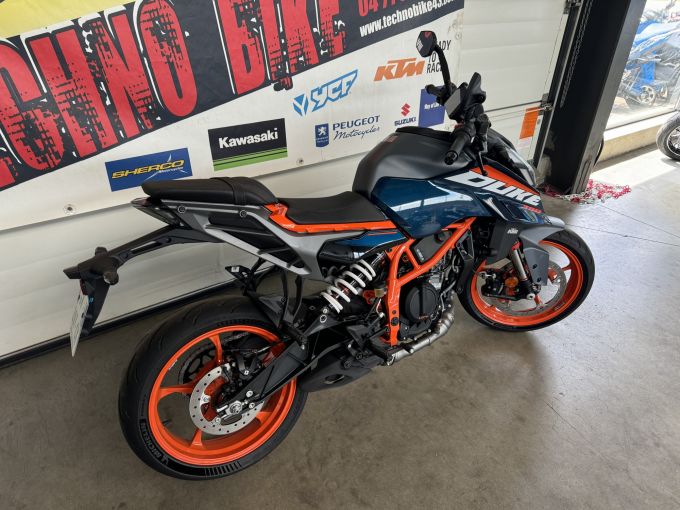 KTM 390 DUKE 4