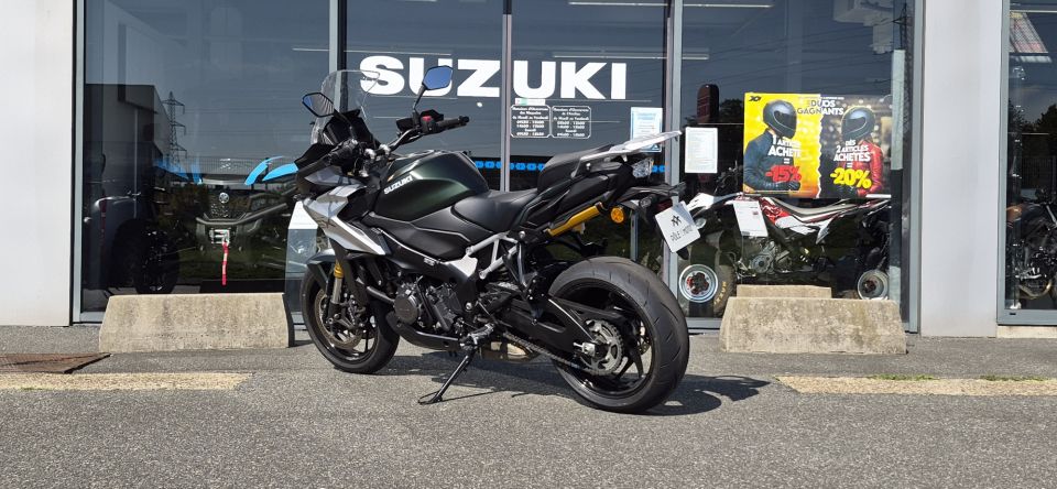 SUZUKI GSX-S 1000 GX 4
