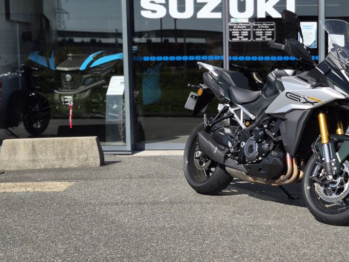 SUZUKI GSX-S 1000 GX 4