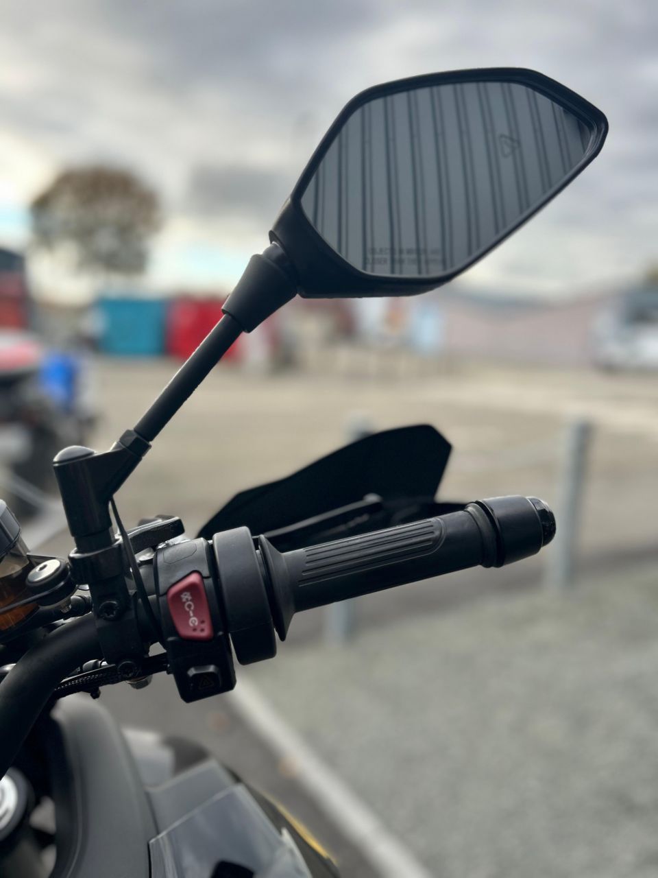 QJ MOTOR SRT 900 SX Touring 4