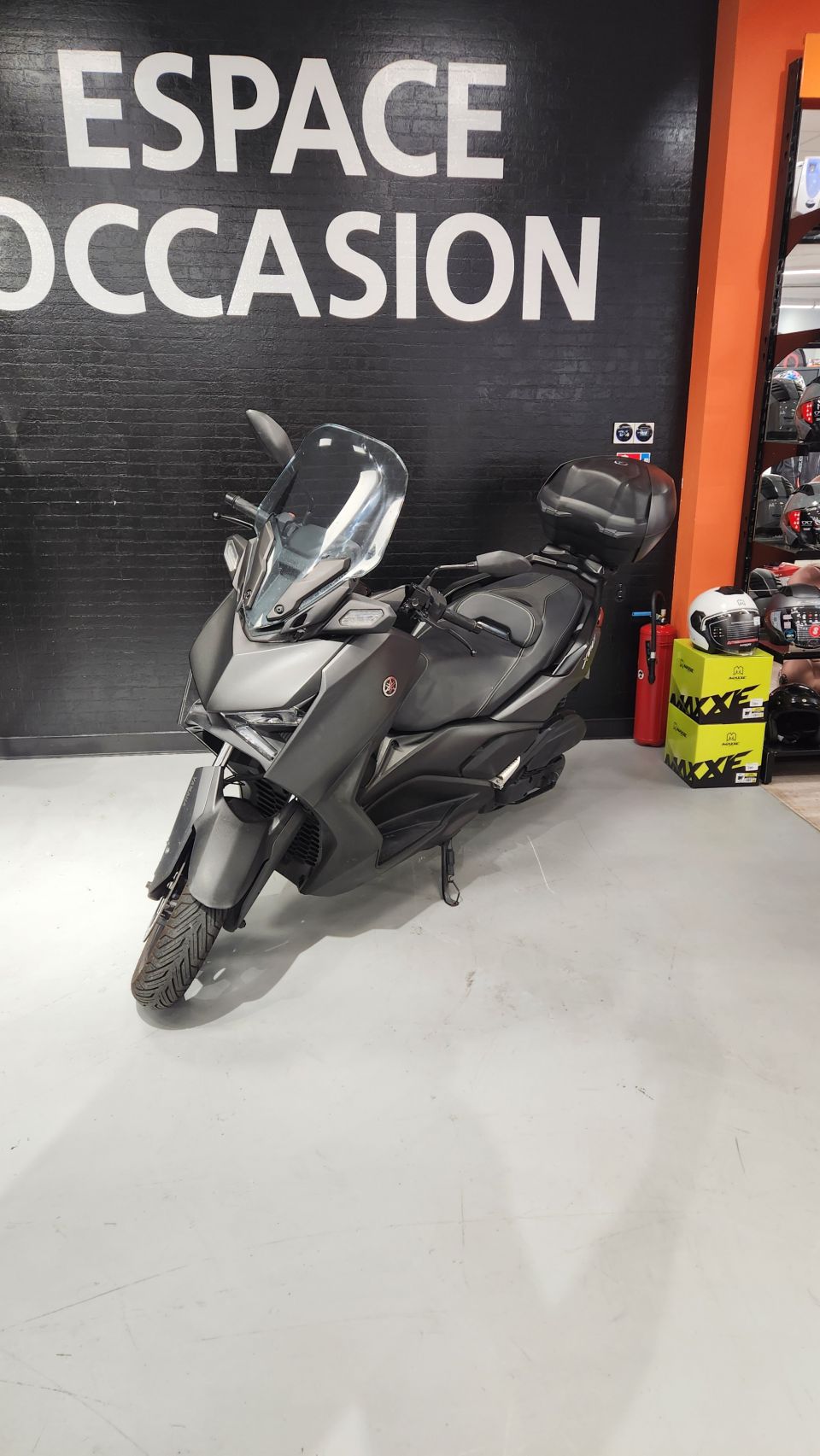 YAMAHA X-MAX 125 4