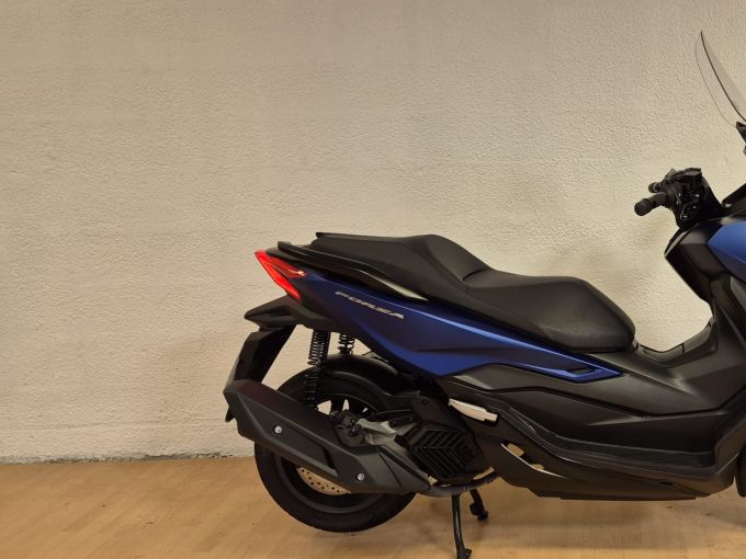 HONDA NSS FORZA 125 4