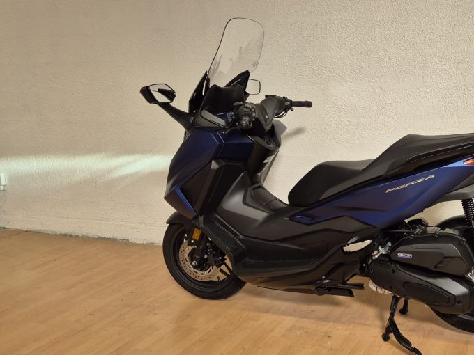 HONDA NSS FORZA 125 4
