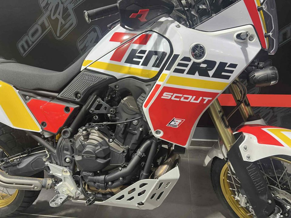 YAMAHA XTZ TENERE 700 4