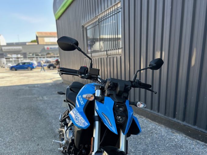 SUZUKI GSX-8S A2 4