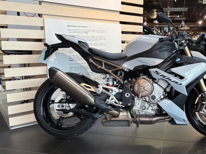 BMW S 1000 R 4