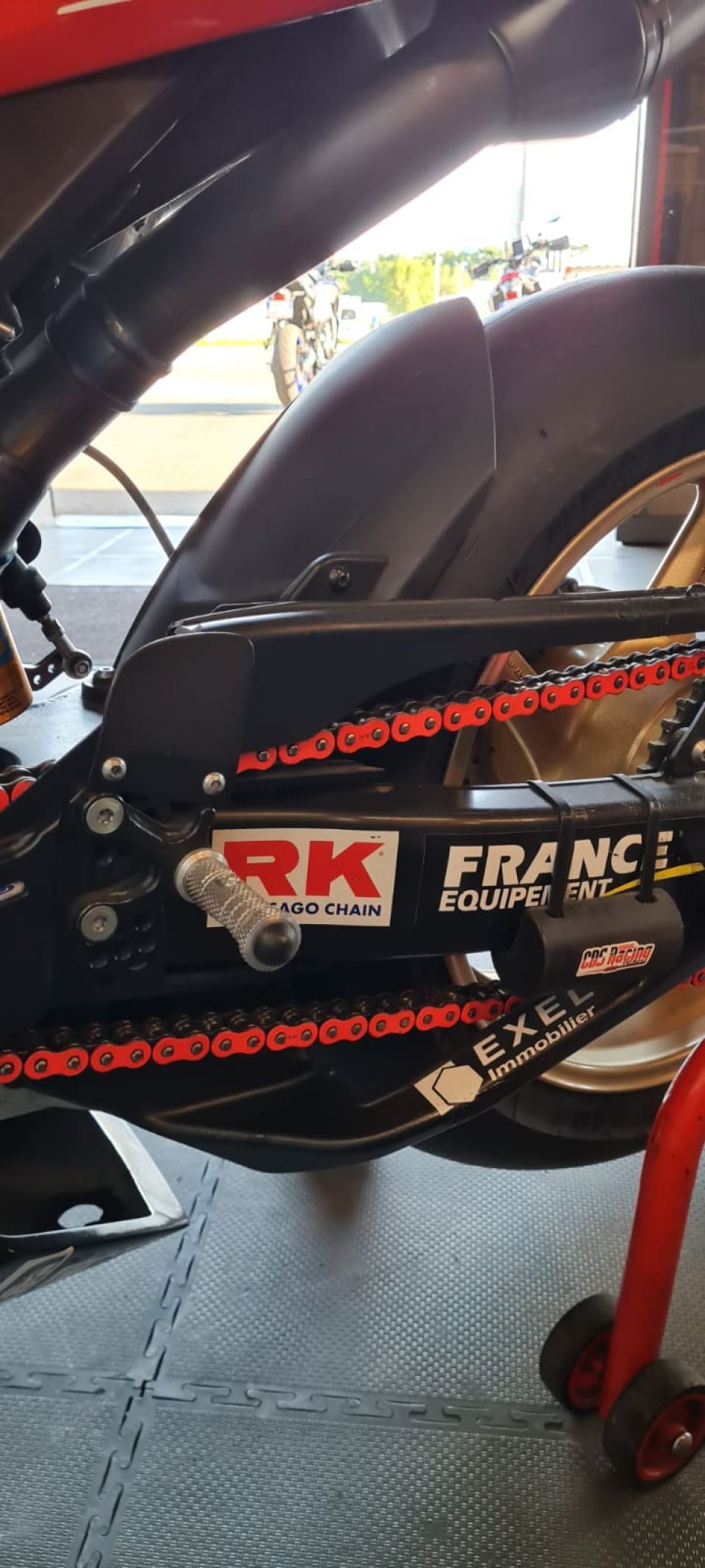 YAMAHA YZF 1000 R1 4