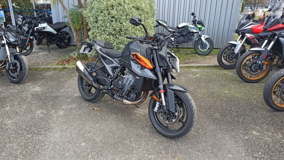KTM 990 DUKE 4