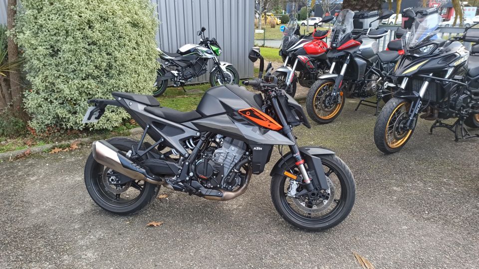 KTM 990 DUKE 4