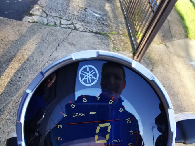 YAMAHA XSR 125 Legacy 4