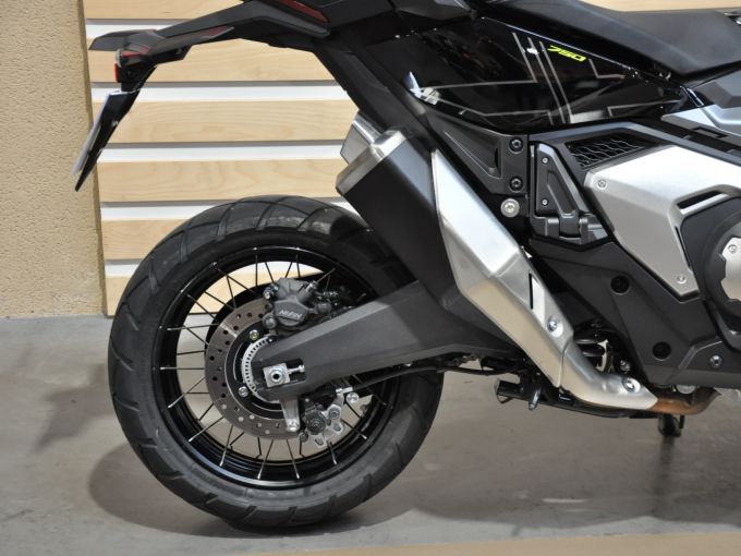 HONDA X-ADV 4