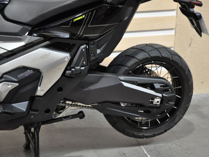 HONDA X-ADV 4