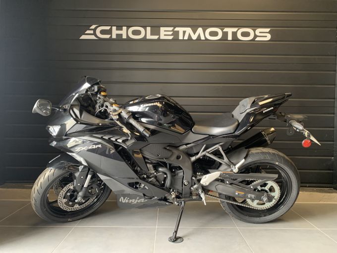 KAWASAKI ZX-4R 4