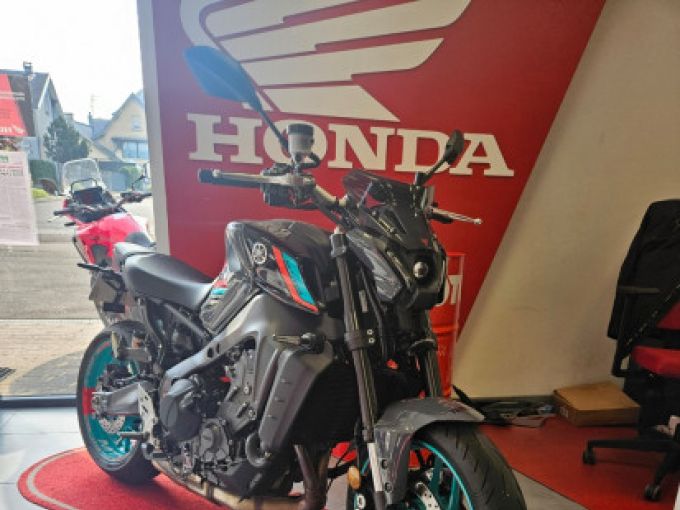YAMAHA MT 09 ABS 4