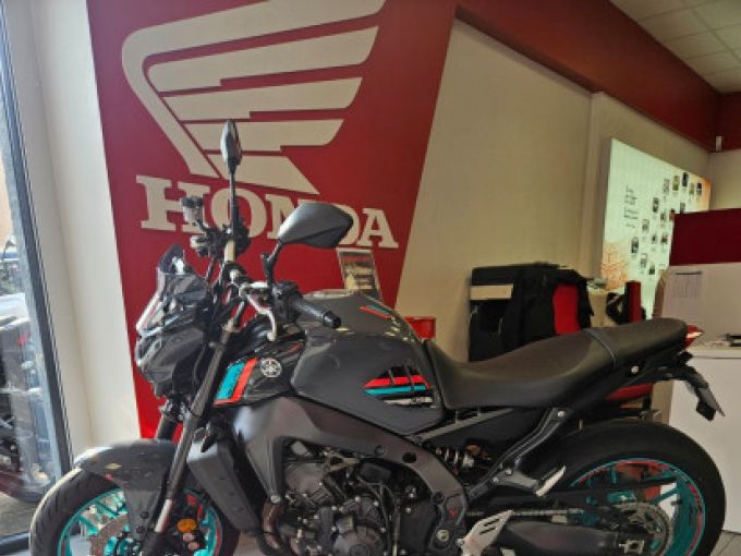 YAMAHA MT 09 ABS 4