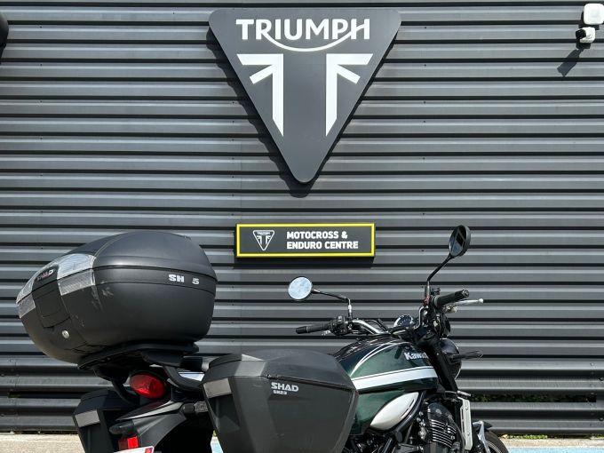 KAWASAKI Z900 RS 4