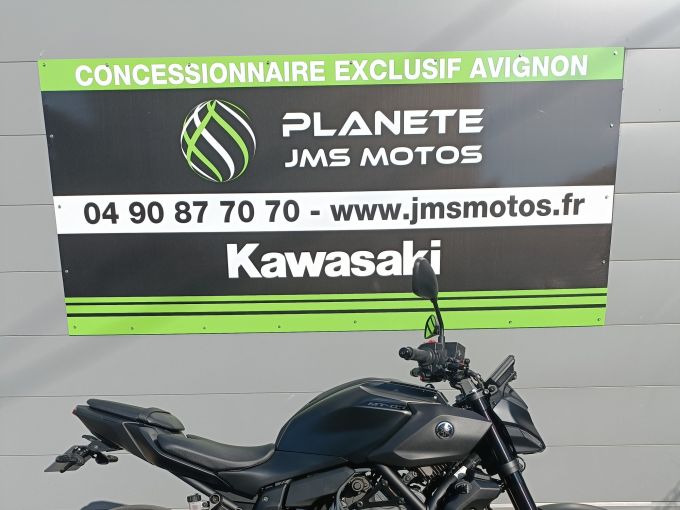 YAMAHA MT-07 4