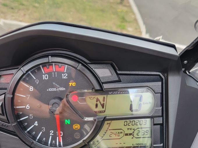 SUZUKI DL V-Strom 650 4