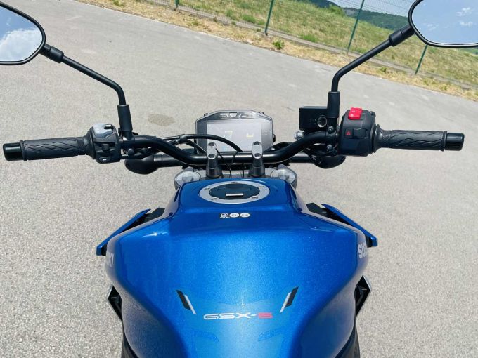SUZUKI GSX-S 950 4
