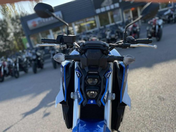 SUZUKI GSX-S 950 4