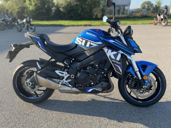 SUZUKI GSX-S 950 4