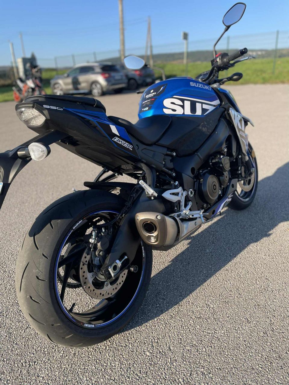SUZUKI GSX-S 950 4