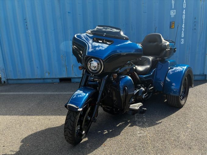HARLEY-DAVIDSON TRIKE TRI GLIDE 1745 ULTRA 4