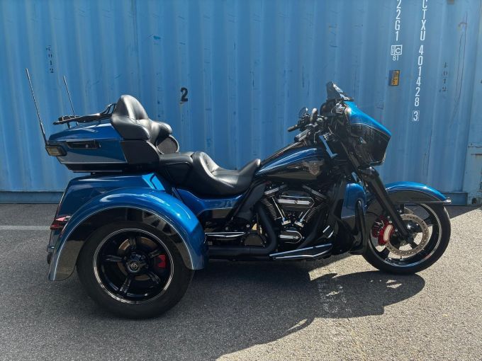 HARLEY-DAVIDSON TRIKE TRI GLIDE 1745 ULTRA 4