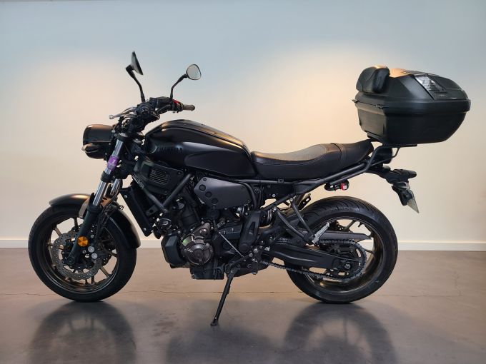 YAMAHA XSR 700 ABS 4