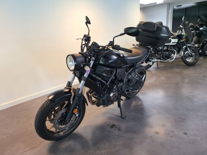 YAMAHA XSR 700 ABS 4