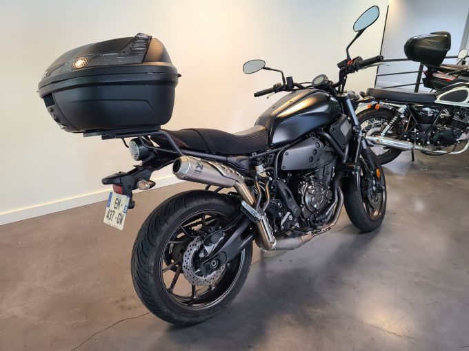 YAMAHA XSR 700 ABS 4