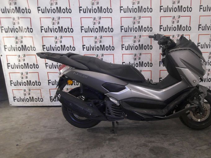 YAMAHA NMAX 125 4