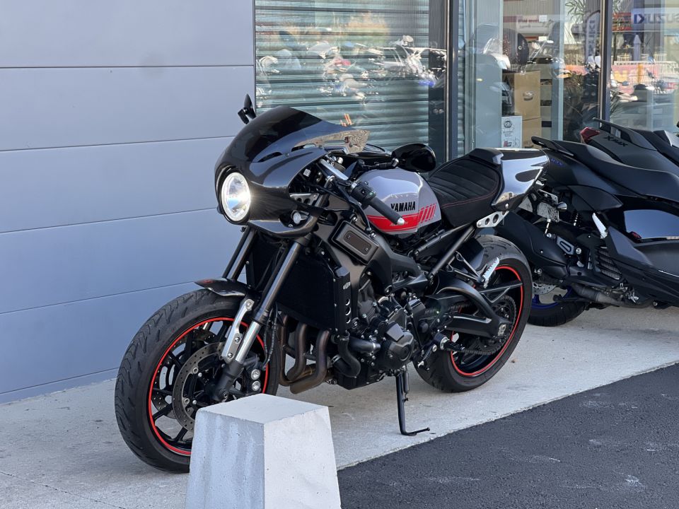 YAMAHA XSR 900 ABARTH 4