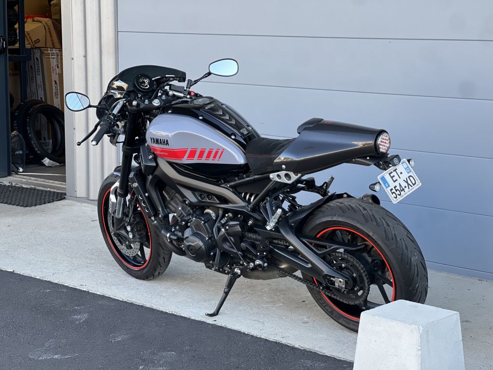 YAMAHA XSR 900 ABARTH 4