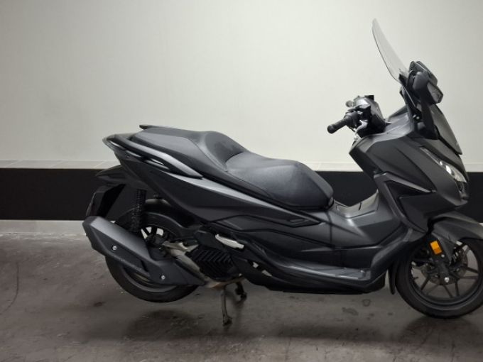 HONDA FORZA 125 ABS 4