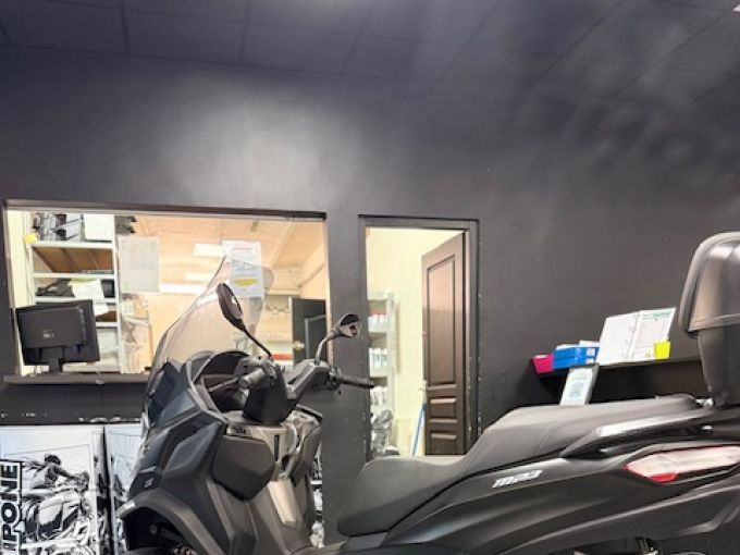PIAGGIO MP3 530 HPE EXCLUSIVE 4