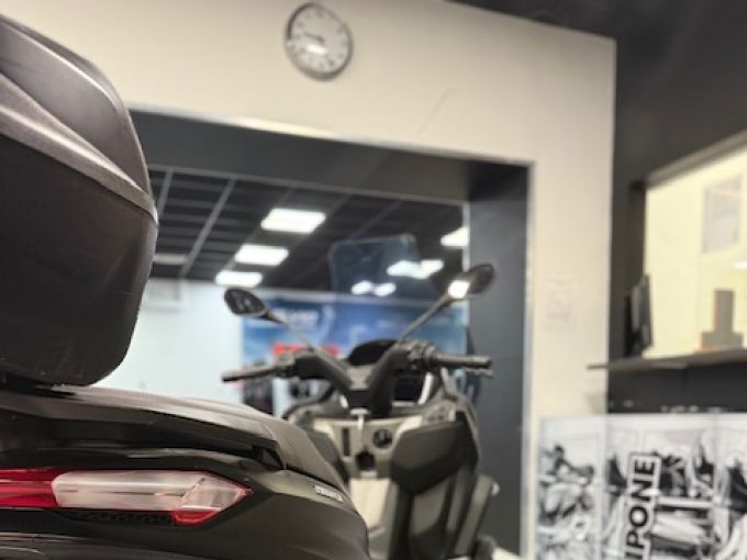 PIAGGIO MP3 530 HPE EXCLUSIVE 4