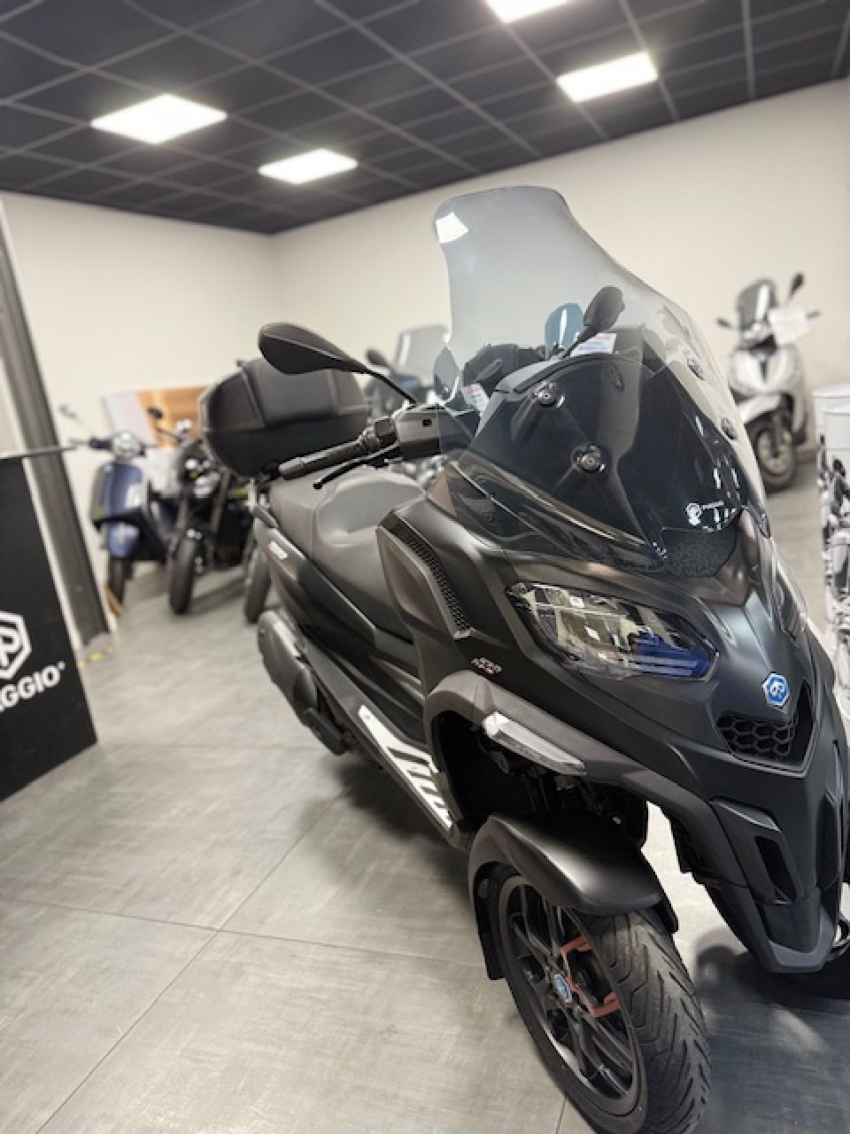 PIAGGIO MP3 530 HPE EXCLUSIVE 4