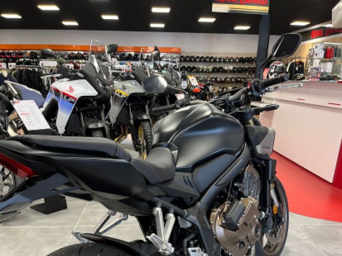 HONDA CB650R 4