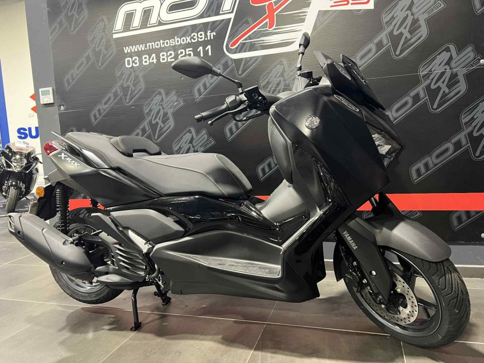 YAMAHA XMAX 125 TECH MAX 4
