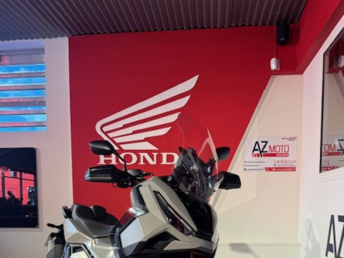 HONDA X-ADV 750 4