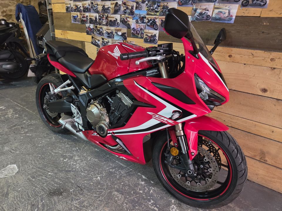 HONDA CBR 650  R 4