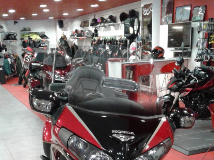 HONDA GOLDWING DELUXE 1800 4