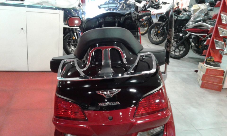 HONDA GOLDWING DELUXE 1800 4