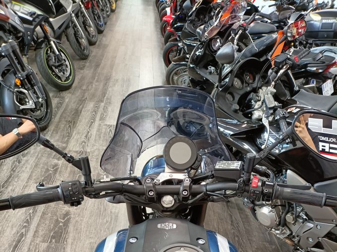 YAMAHA XSR 900 4