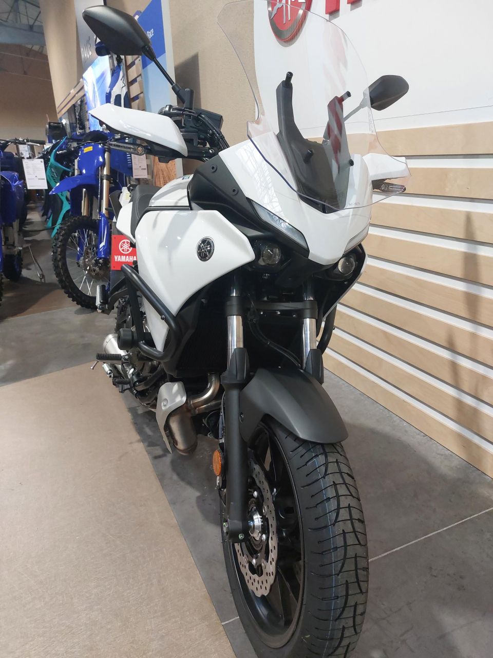 YAMAHA TRACER 7 4