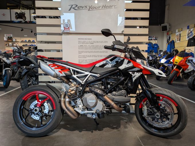 DUCATI HYPERMOTARD 4