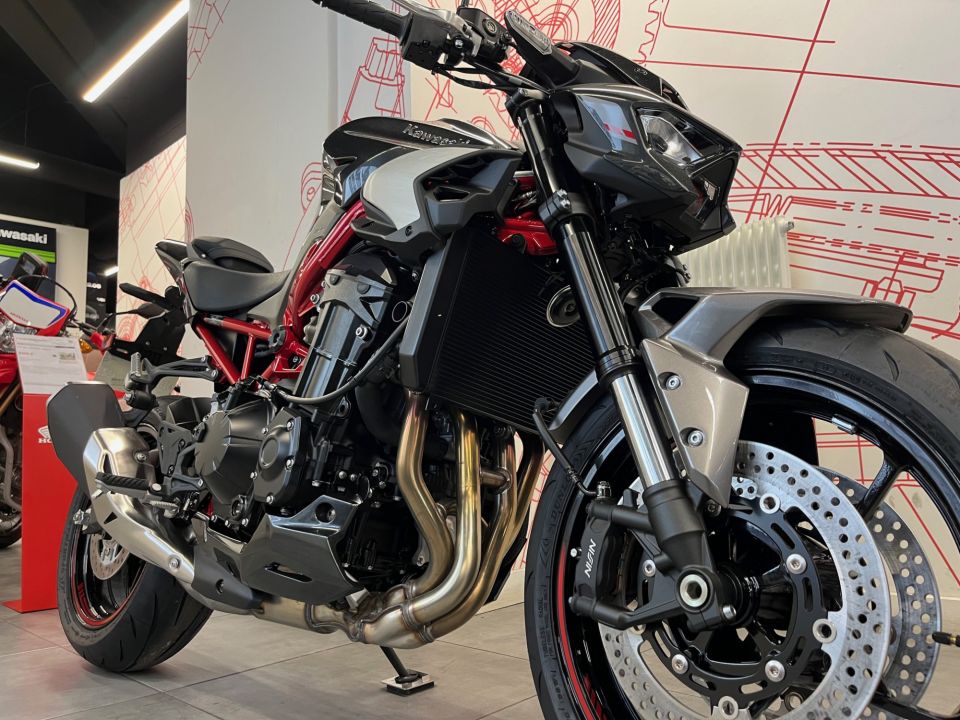 KAWASAKI Z 900 4