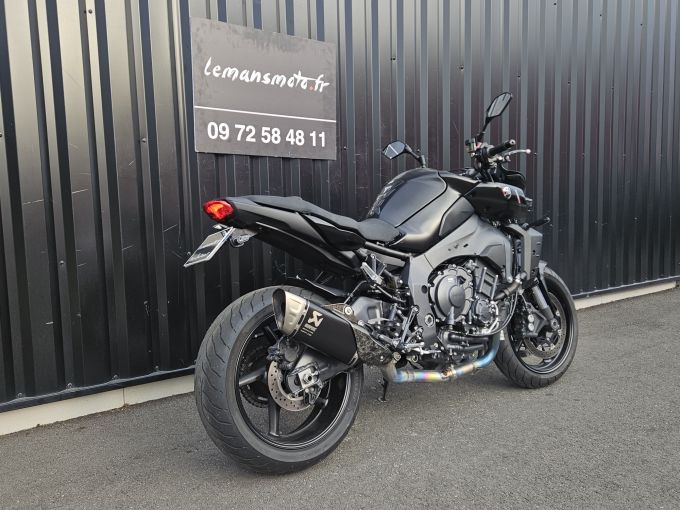 YAMAHA MT-10 4